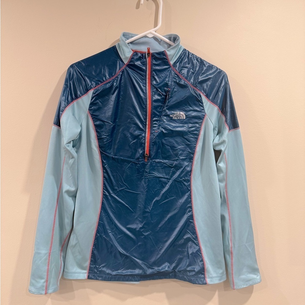 🔥The North Face Isotherm Jacket🔥